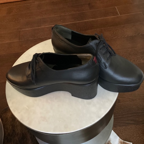 Robert Clergerie Wedged Platform Lace Ups, Black Leather, Like New - Picture 3 of 7